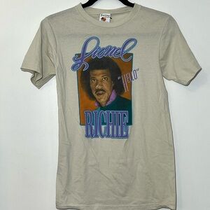 Vintage Bay Island Cream Lionel Richie Graphic Tee